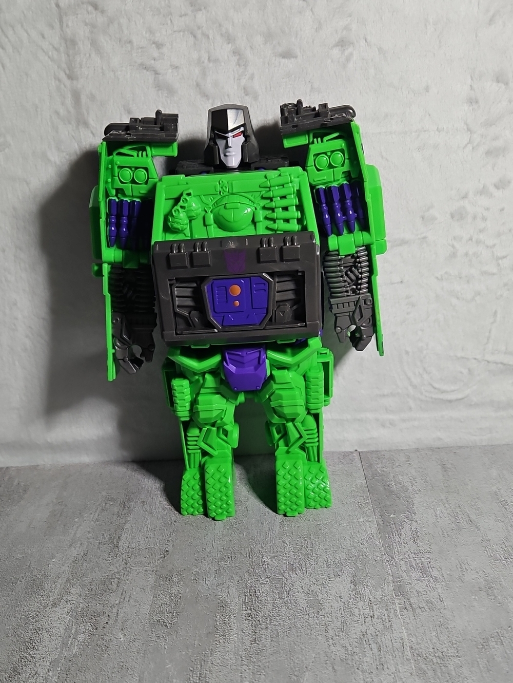 Transformers Cyberworld Ultimate Cyber Changers Megatron action figure